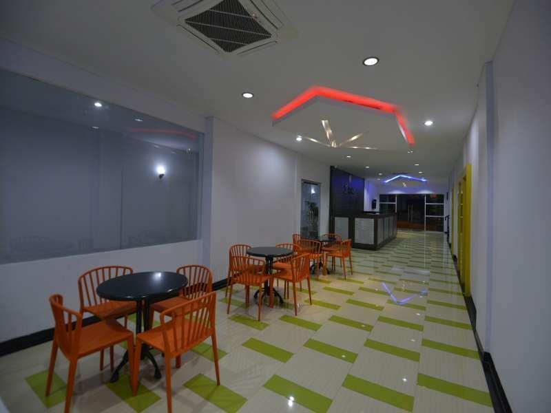 Reddoorz Premium At Hotel T-One Jambi Tanjungjohor المظهر الخارجي الصورة